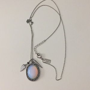 American Eagle long Necklace